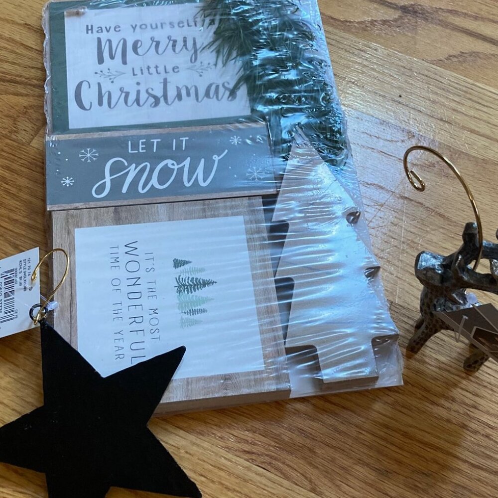 Ornaments & Christmas Decor